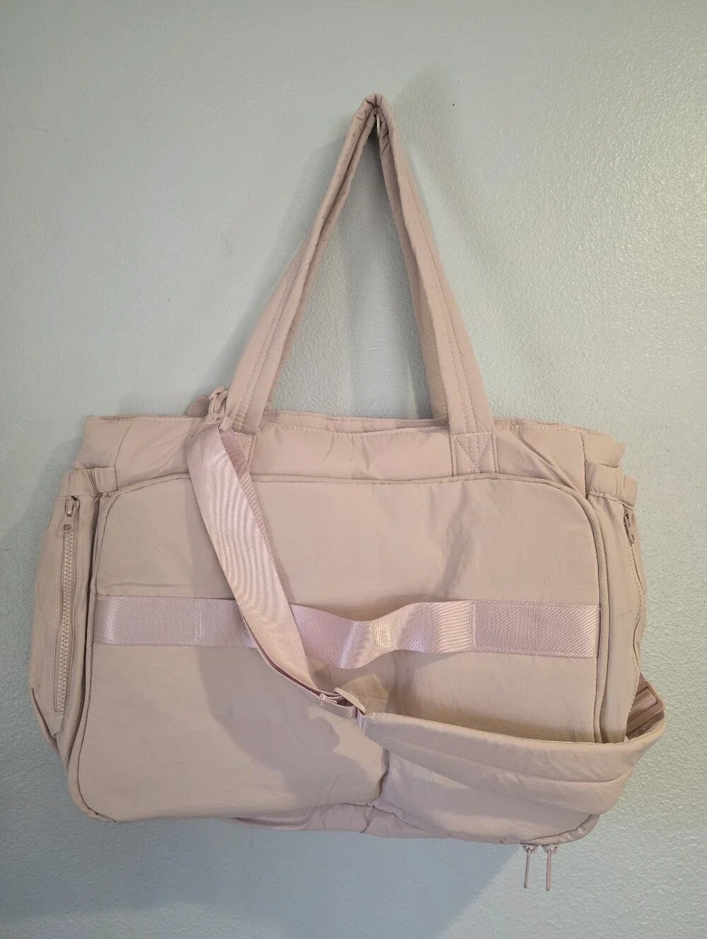 Bagsmart Lightweight Messenger & Laptop Bag Crush 26L Tote- Pink